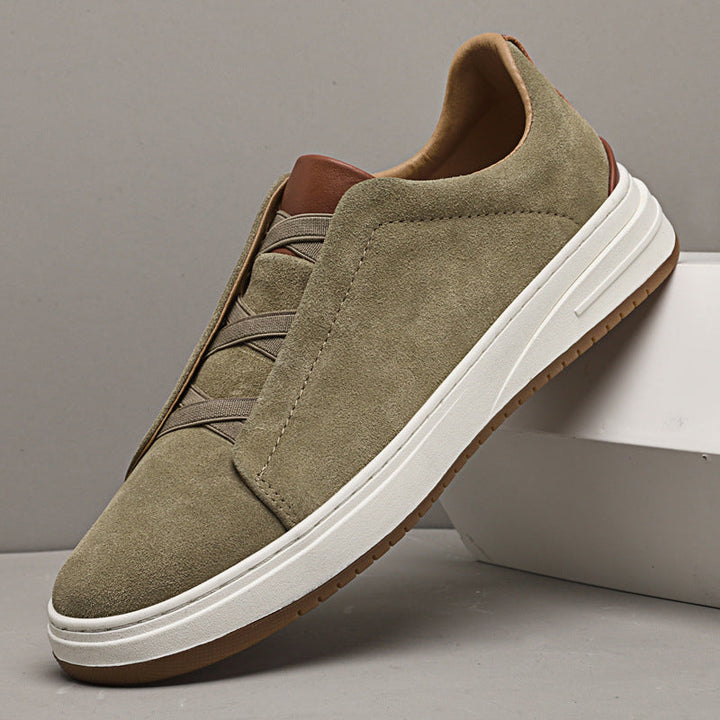 Men's Low Top Sneakers with Platform Sole and Crisscross Lacing
