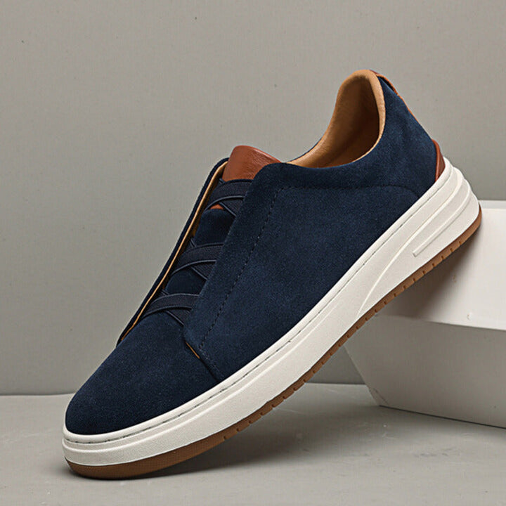 Men's Low Top Sneakers with Platform Sole and Crisscross Lacing