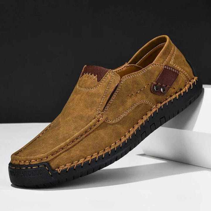 Men's Slip-On Shoes with Contrast Accents and Textured Sole