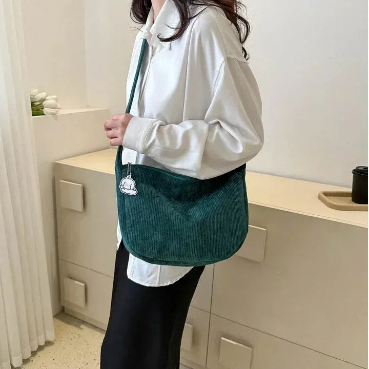 Women’s Bag with Ribbed Pattern and Adjustable Strap
