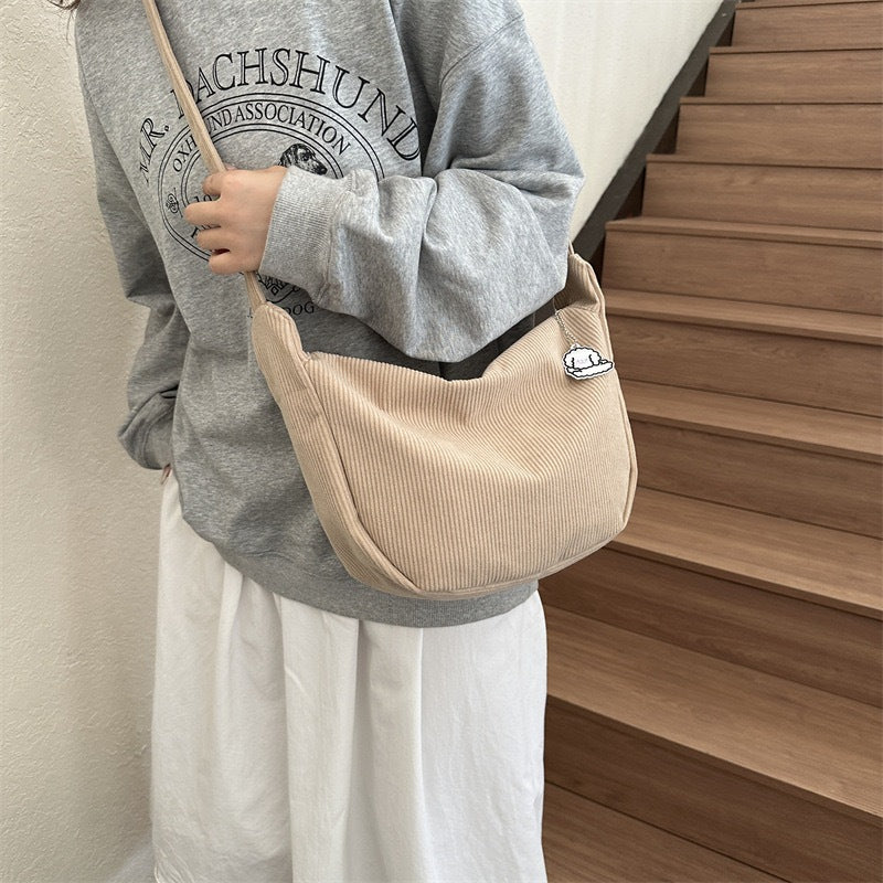 Women’s Bag with Ribbed Pattern and Adjustable Strap
