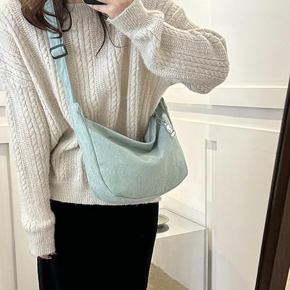 Women’s Bag with Ribbed Pattern and Adjustable Strap