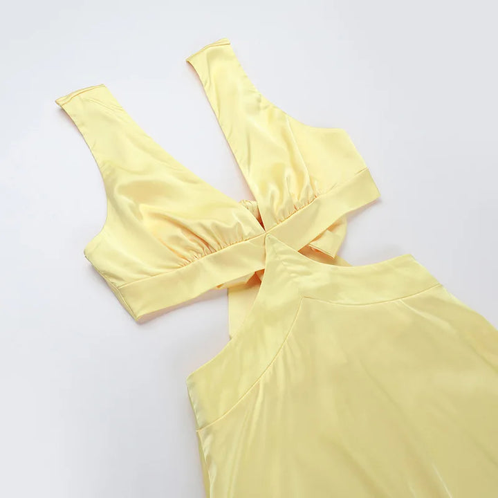 Women’s Cut-Out Wedding Guest Dress with Plunging V-Neck and Flowing Skirt
