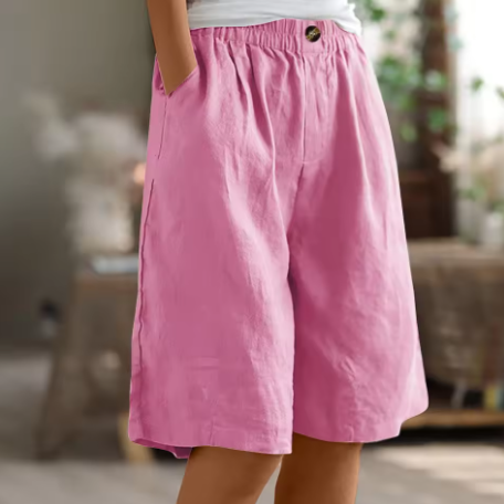 Women's Knee-Length Shorts with Gathered Waist and Side Pockets