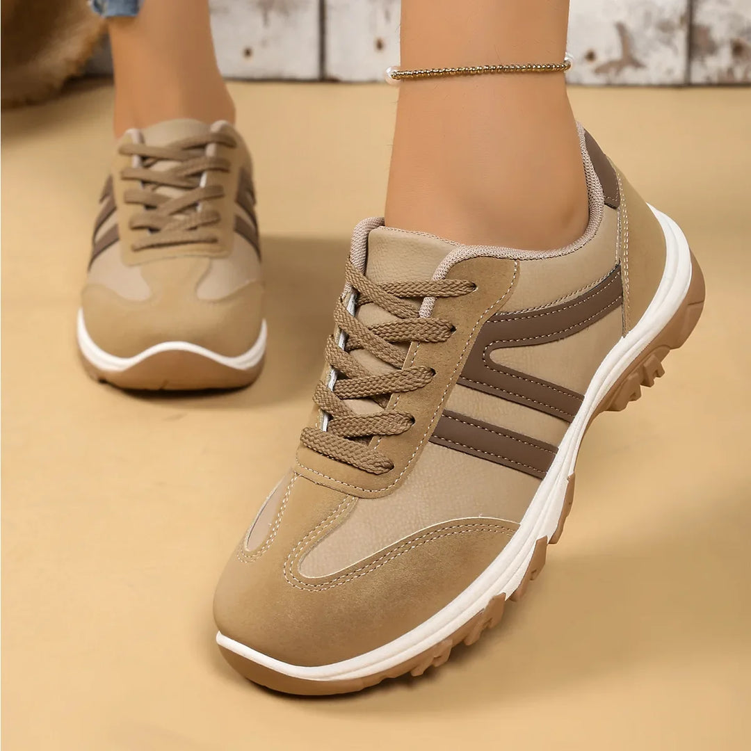 Women's Lace-Up Shoes with a Round Toe and a Closed Heel