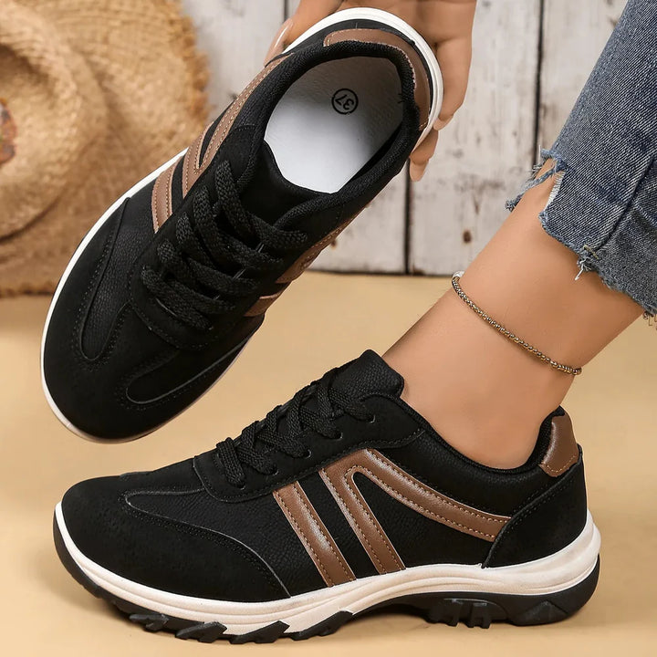 Women's Lace-Up Shoes with a Round Toe and a Closed Heel