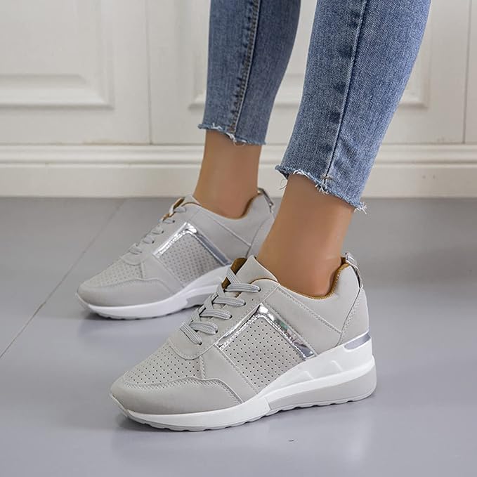 Women’s Lace-Up Shoes with Perforated Side Panel and Thick Sole