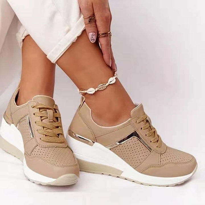 Women’s Lace-Up Shoes with Perforated Side Panel and Thick Sole