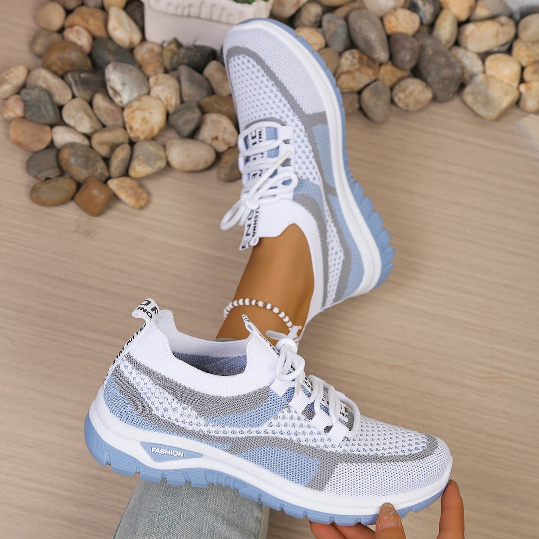 Women’s Lace-Up Shoes with Round Toe and Grooved Sole