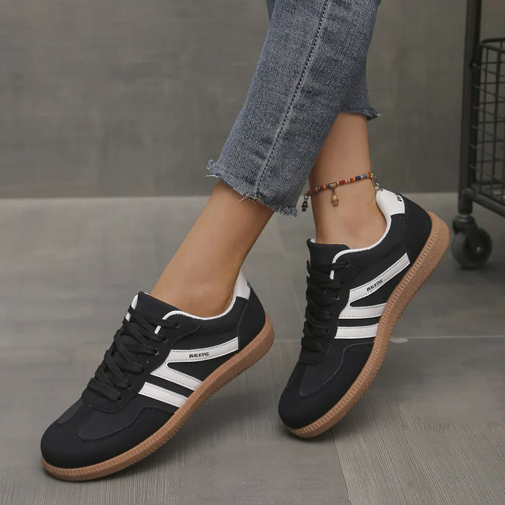 Women’s Lace-Up Shoes with Rounded Toe and Heel Detail