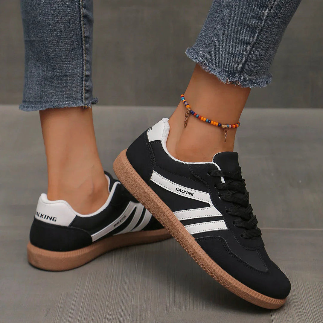 Women’s Lace-Up Shoes with Rounded Toe and Heel Detail