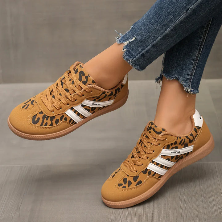 Women’s Lace-Up Shoes with Rounded Toe and Heel Detail