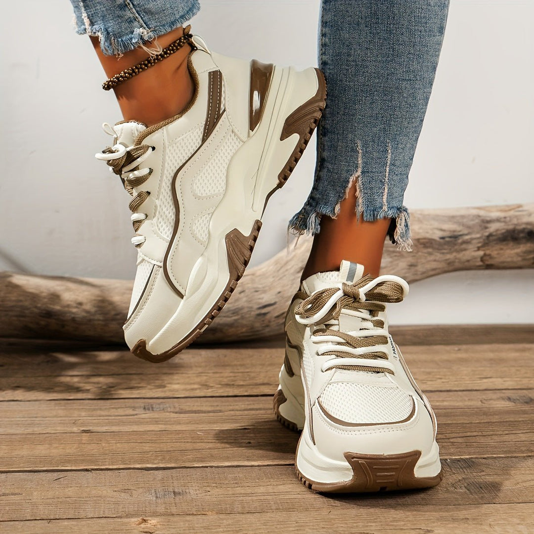 Women’s Lace-Up Shoes with Rounded Toe and Thick Sole
