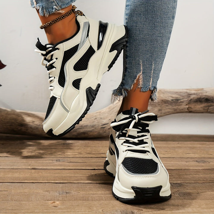 Women’s Lace-Up Shoes with Rounded Toe and Thick Sole
