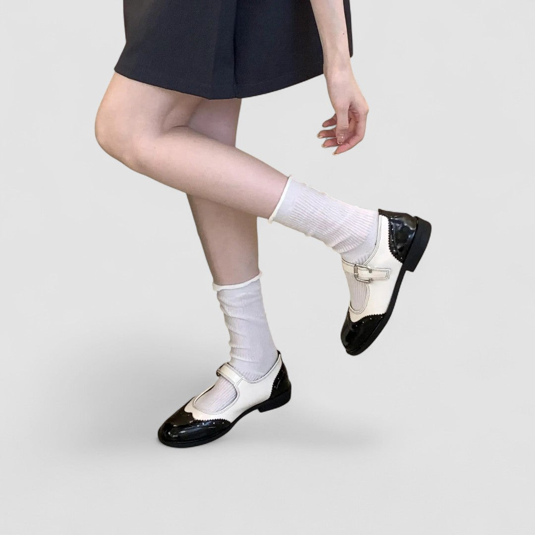 Women’s Mary Jane Shoes with Closed Toe and Adjustable Buckle Strap