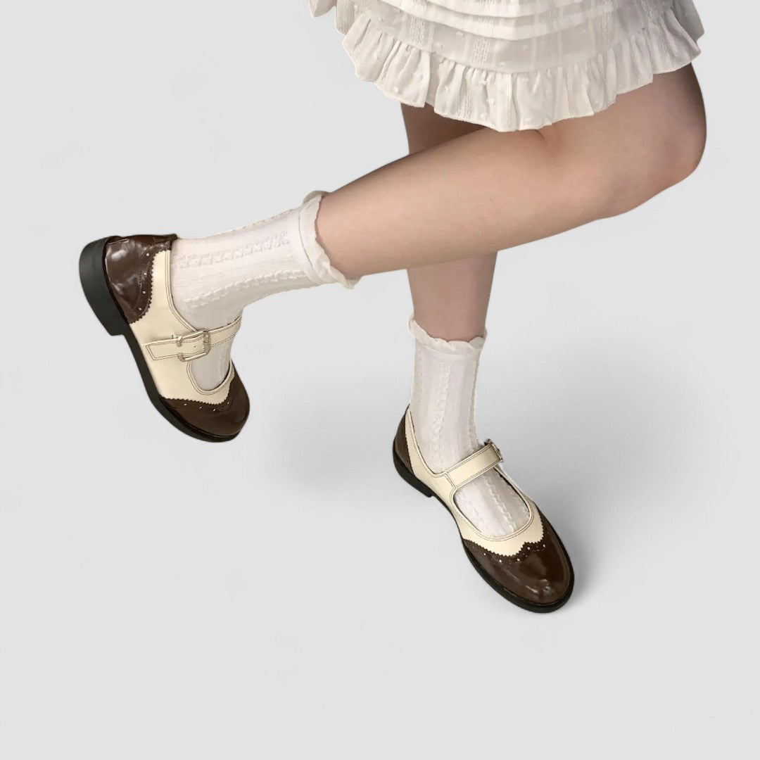 Women’s Mary Jane Shoes with Closed Toe and Adjustable Buckle Strap