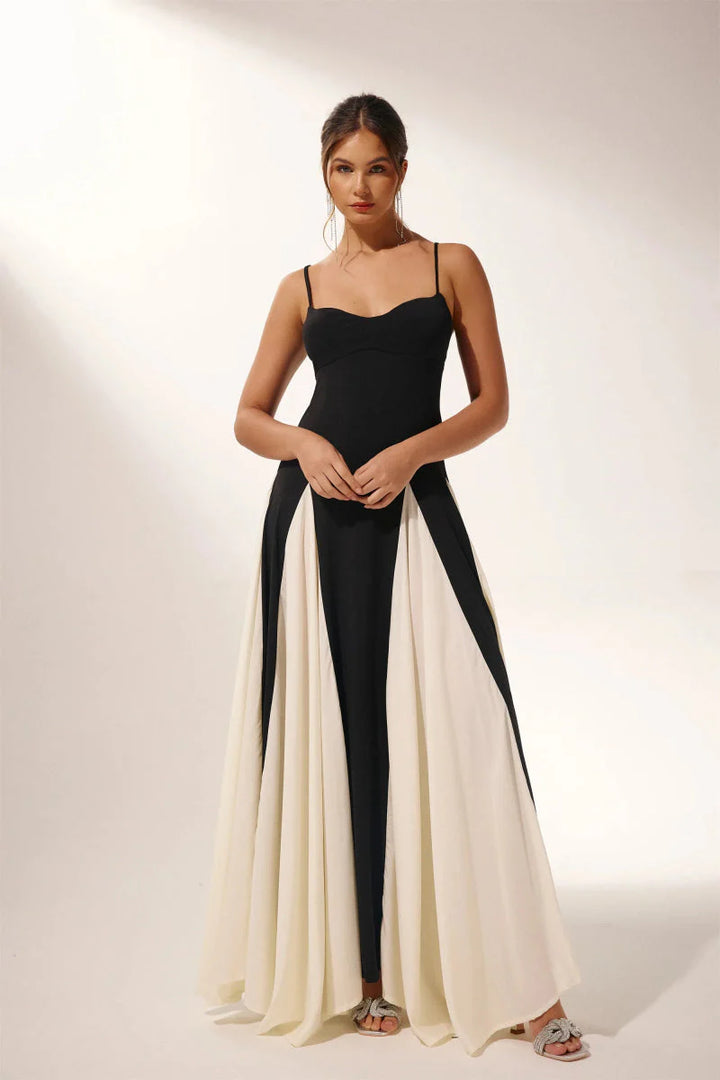Women’s Maxi Dress with Sweetheart Neckline and Spaghetti Straps