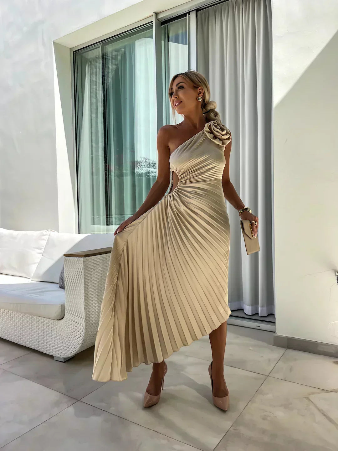 Women's One-Shoulder Maxi Dress with Pleats and Side Cutout
