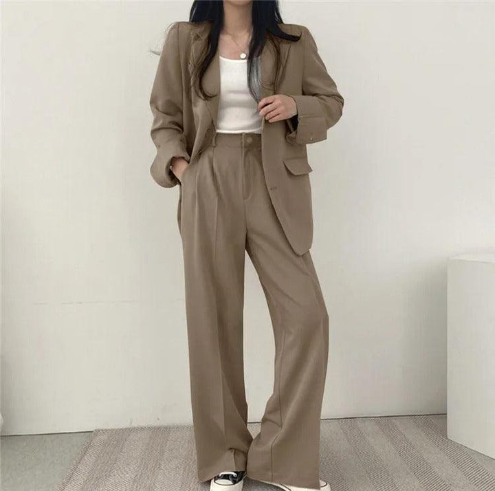 Women’s Oversized Two-Piece Suit with Notch Lapel Blazer and Wide-Leg Pants