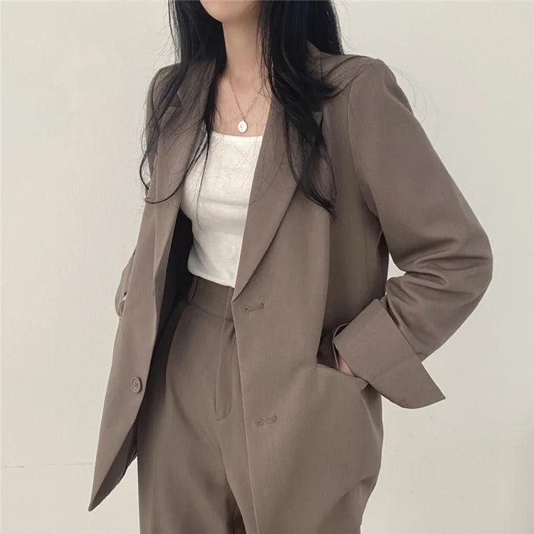 Women’s Oversized Two-Piece Suit with Notch Lapel Blazer and Wide-Leg Pants