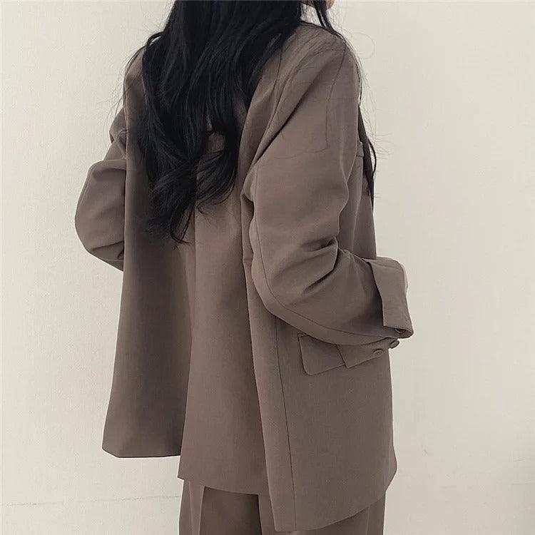 Women’s Oversized Two-Piece Suit with Notch Lapel Blazer and Wide-Leg Pants
