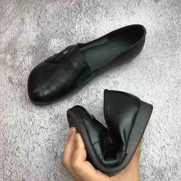 Women's Round Toe Mule Shoes with Pleated Front and Flat Soles