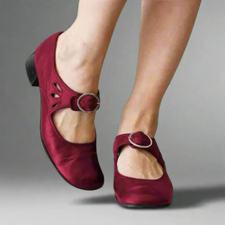 Women's Round Toe Shoes with Buckle Strap and Block Heel