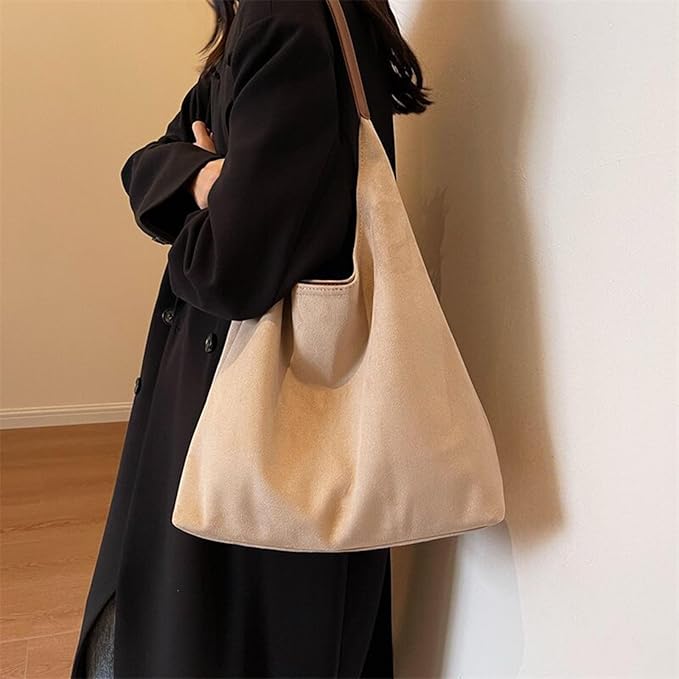 Women’s Shoulder Bag with Wide Opening and Single Strap