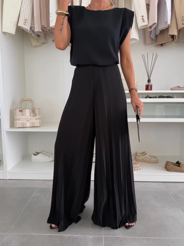 Women’s Two-Piece Set with Sleeveless Top and Pleated Wide-Leg Pants